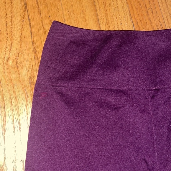 Fabletics Perforated Leggings - Picture 4 of 6